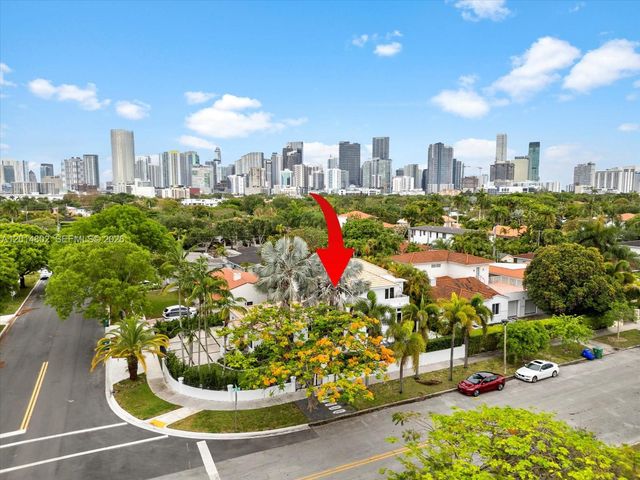 825 SW 23rd Rd 1, Miami, FL 33129