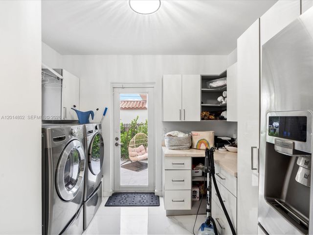 825 SW 23rd Rd 1, Miami, FL 33129
