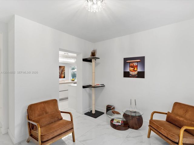 825 SW 23rd Rd 1, Miami, FL 33129