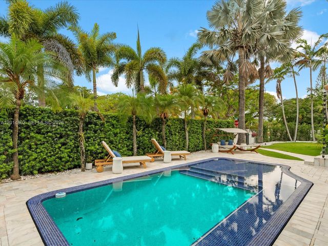 825 SW 23rd Rd 1, Miami, FL 33129