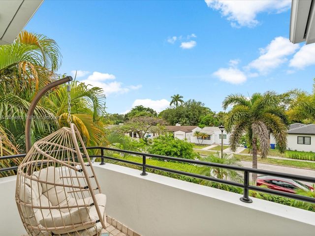 825 SW 23rd Rd 1, Miami, FL 33129