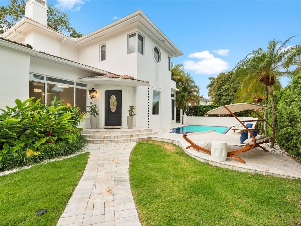825 SW 23rd Rd 1, Miami, FL 33129