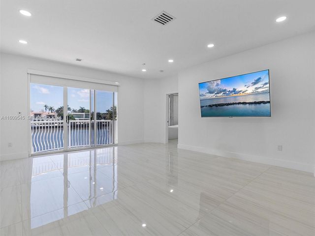 21301 NE 38th Avenue 58, Aventura, FL 33180