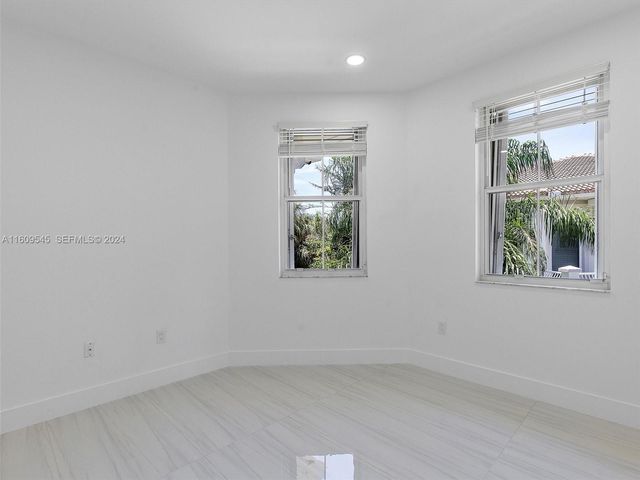 21301 NE 38th Avenue 58, Aventura, FL 33180