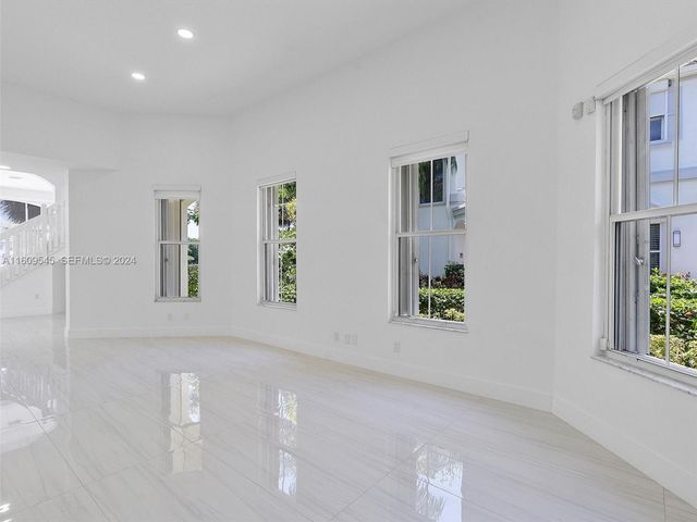 21301 NE 38th Avenue 58, Aventura, FL 33180
