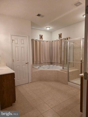 5672 CARIBBEAN CT, Haymarket, VA 20169