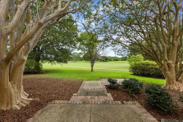 18312 Green Lakes Ct, Baton Rouge, LA 70810