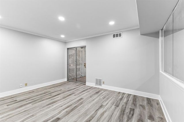 2501 Marilee Lane 4, Houston, TX 77057