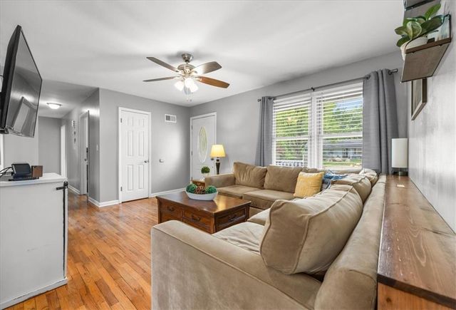 1807 Seneca Street, Leavenworth, KS 66048