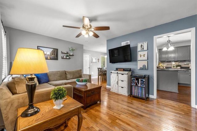 1807 Seneca Street, Leavenworth, KS 66048