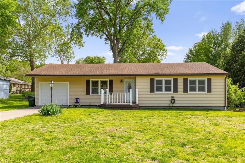 1807 Seneca Street, Leavenworth, KS 66048