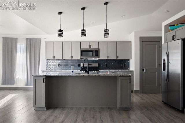 1088 N Thorpe Drive, Pueblo, CO 81007