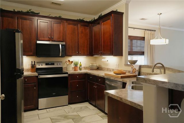 198 Chapel Lake S, Savannah, GA 31419