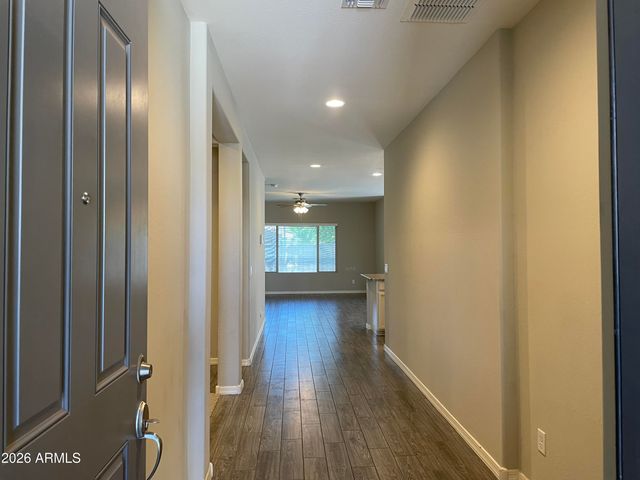 16500 N 181ST Avenue, Surprise, AZ 85388