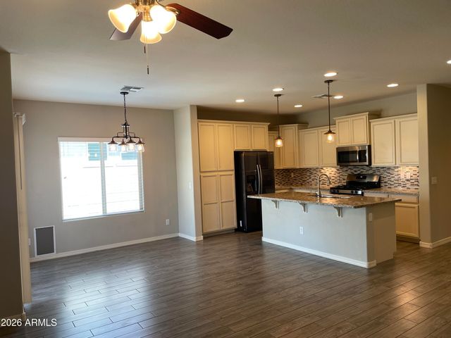 16500 N 181ST Avenue, Surprise, AZ 85388