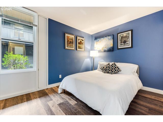 668 MCVEY Ave 12, Lake Oswego, OR 97034