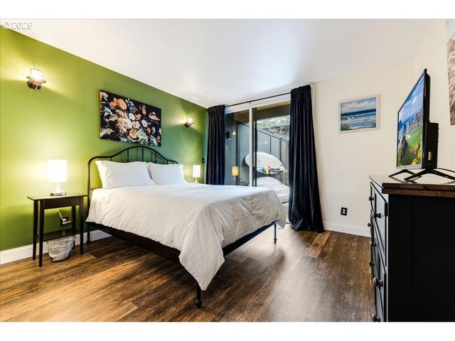 668 MCVEY Ave 12, Lake Oswego, OR 97034