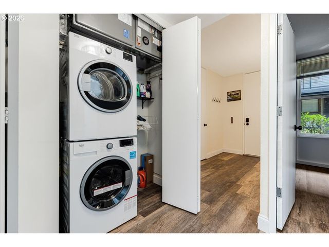 668 MCVEY Ave 12, Lake Oswego, OR 97034