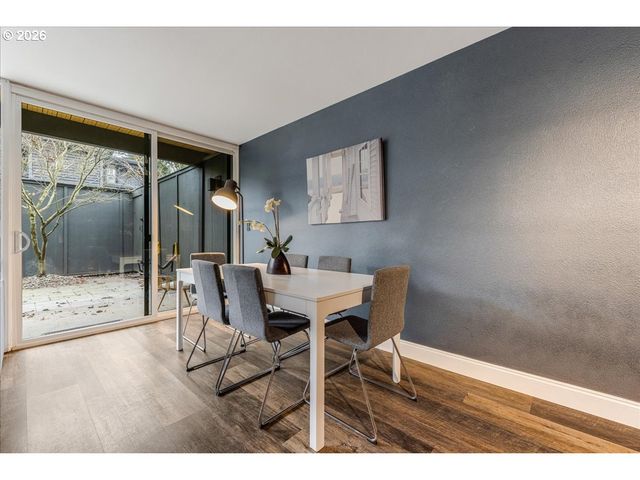 668 MCVEY Ave 12, Lake Oswego, OR 97034