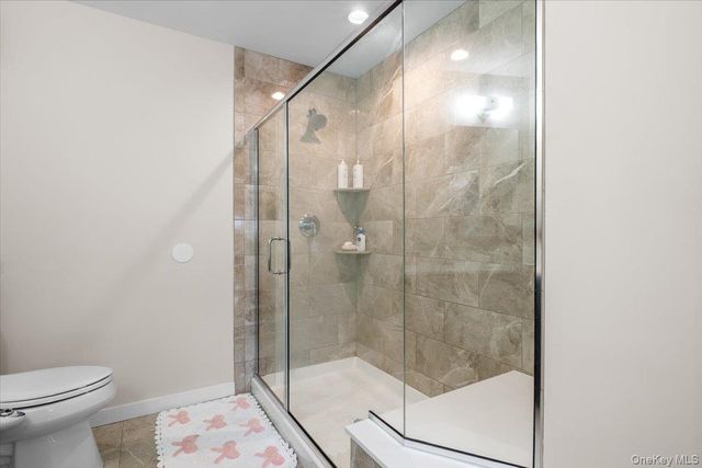 32 Florida Avenue, Medford, NY 11763