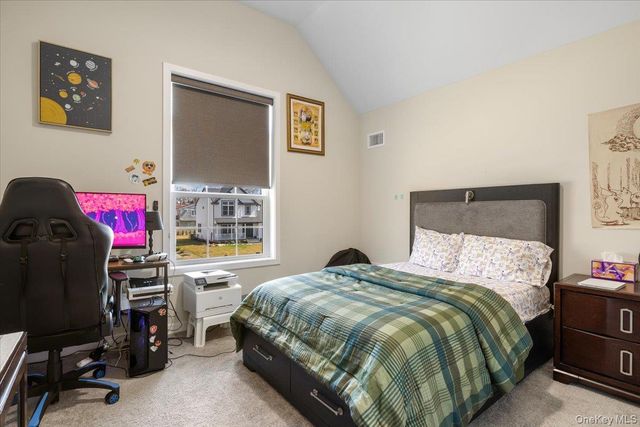 32 Florida Avenue, Medford, NY 11763