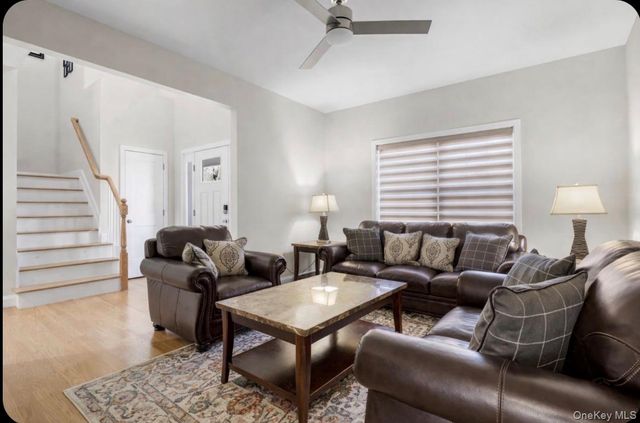 32 Florida Avenue, Medford, NY 11763