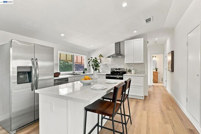 373 Appian Way, Union City, CA 94587