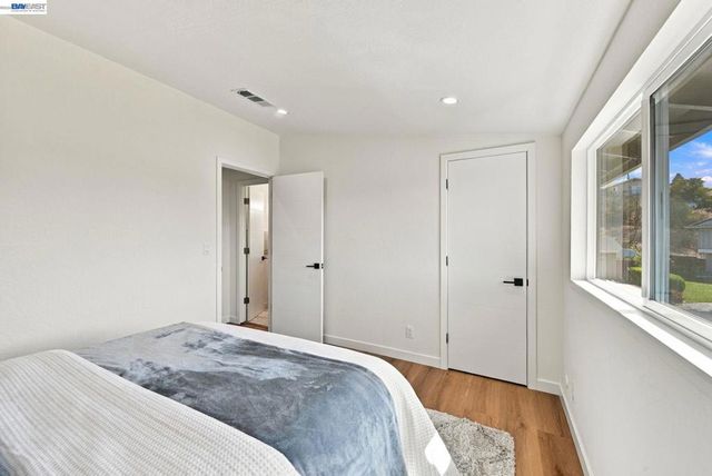 373 Appian Way, Union City, CA 94587