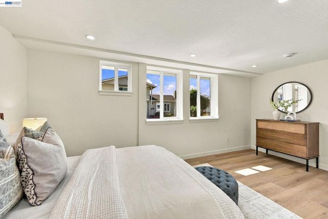 373 Appian Way, Union City, CA 94587