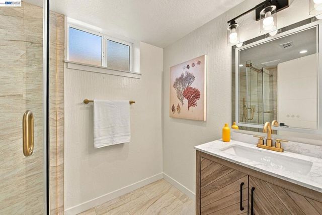 373 Appian Way, Union City, CA 94587