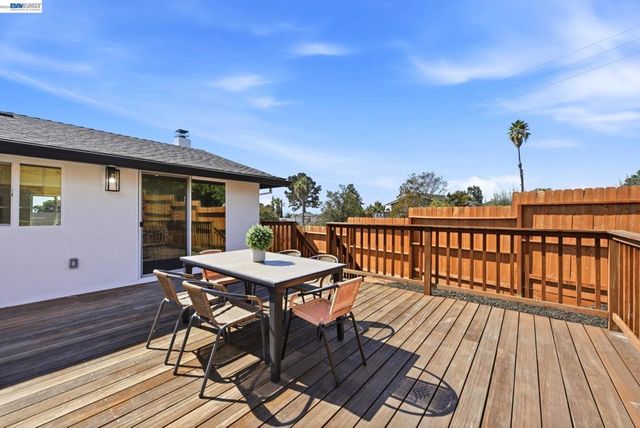 373 Appian Way, Union City, CA 94587