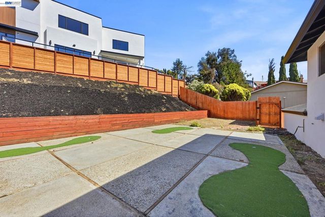 373 Appian Way, Union City, CA 94587