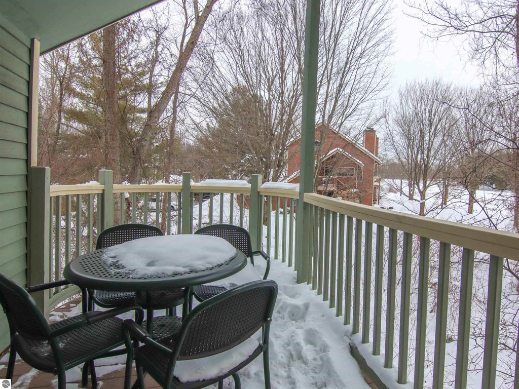 Image 16 of property listing at 12435-Unit 518 Wintergreen Drive # 518, Thompsonville, MI 49683