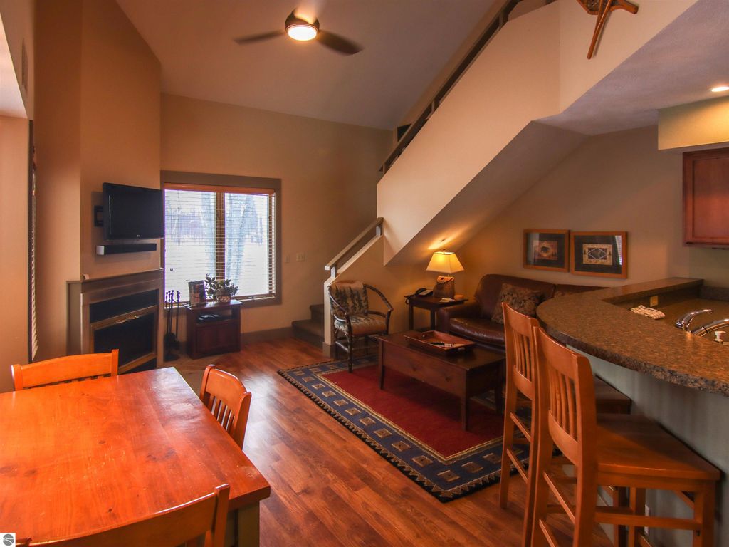 Image 6 of property listing at 12435-Unit 518 Wintergreen Drive # 518, Thompsonville, MI 49683