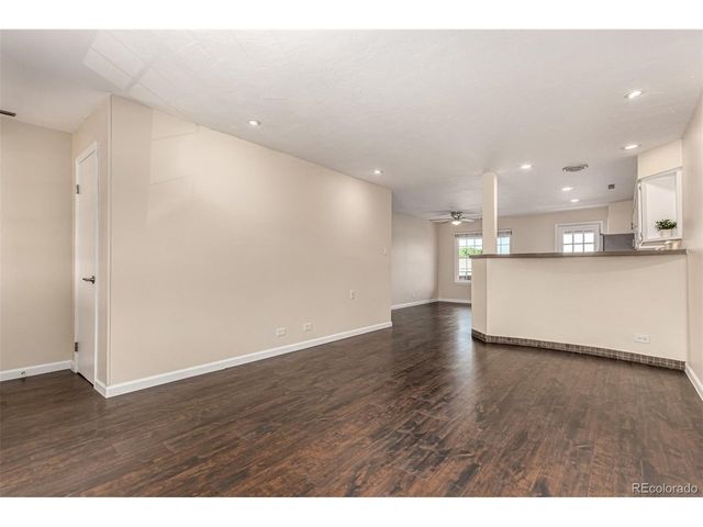 2301 E Fremont Ave W08, Centennial, CO 80122