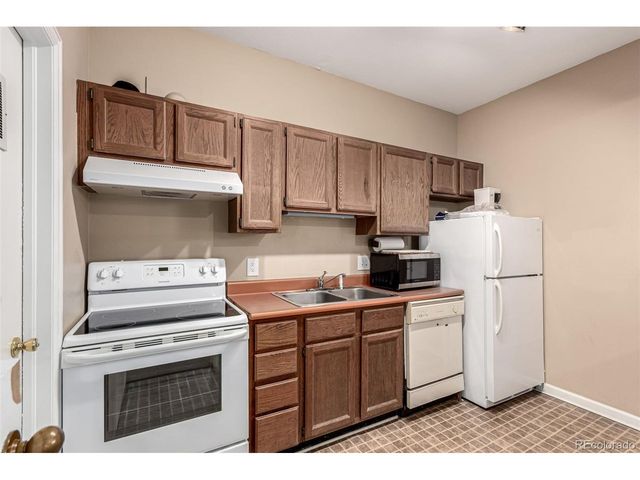 2301 E Fremont Ave W08, Centennial, CO 80122