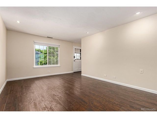 2301 E Fremont Ave W08, Centennial, CO 80122