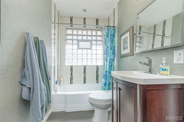 5642 Winona Avenue, St Louis, MO 63109