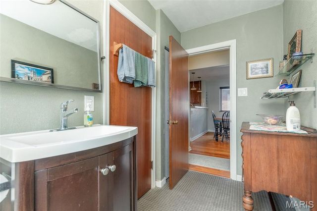 5642 Winona Avenue, St Louis, MO 63109