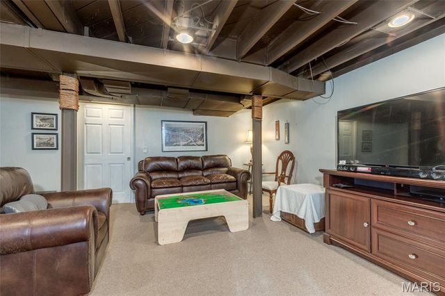 5642 Winona Avenue, St Louis, MO 63109