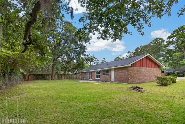 708 Marlborough Court, Hinesville, GA 31313