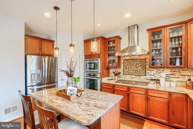 406 SHERWOOD RD, Cockeysville, MD 21030