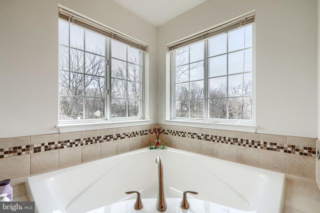 406 SHERWOOD RD, Cockeysville, MD 21030
