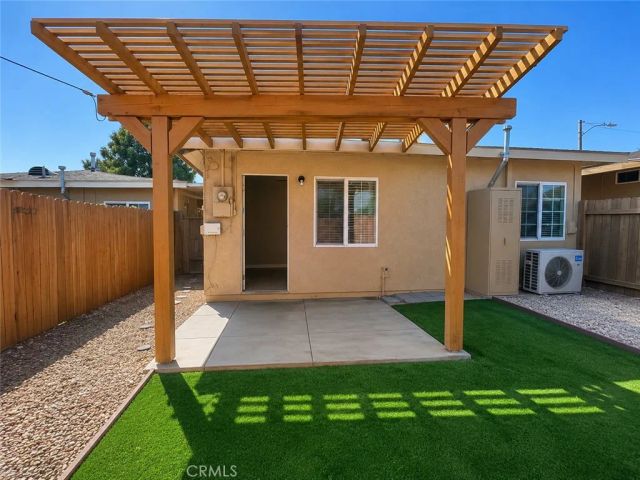 16773 Randall Avenue B, Fontana, CA 92335