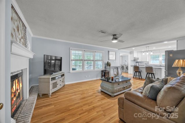 312 2nd Avenue NE, Conover, NC 28613