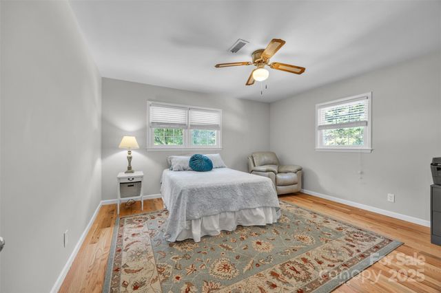 312 2nd Avenue NE, Conover, NC 28613