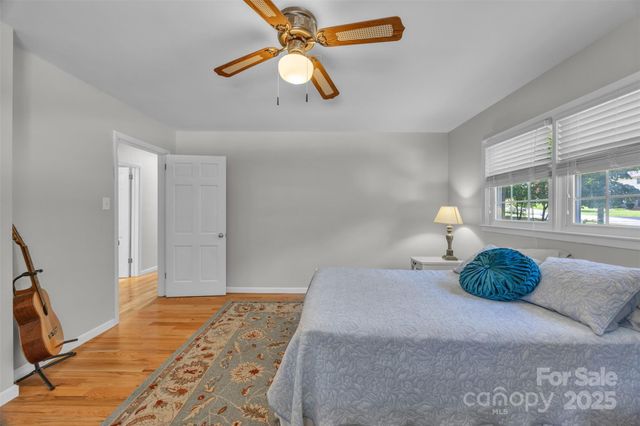 312 2nd Avenue NE, Conover, NC 28613