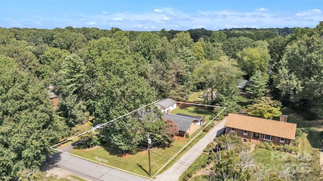 312 2nd Avenue NE, Conover, NC 28613