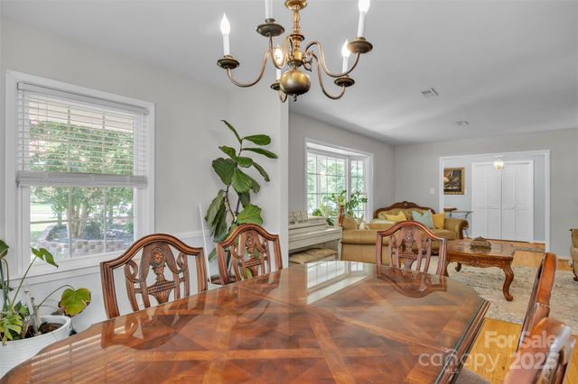 312 2nd Avenue NE, Conover, NC 28613