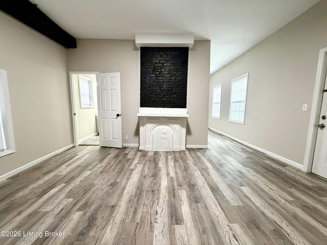 1917 W Madison St, Louisville, KY 40203